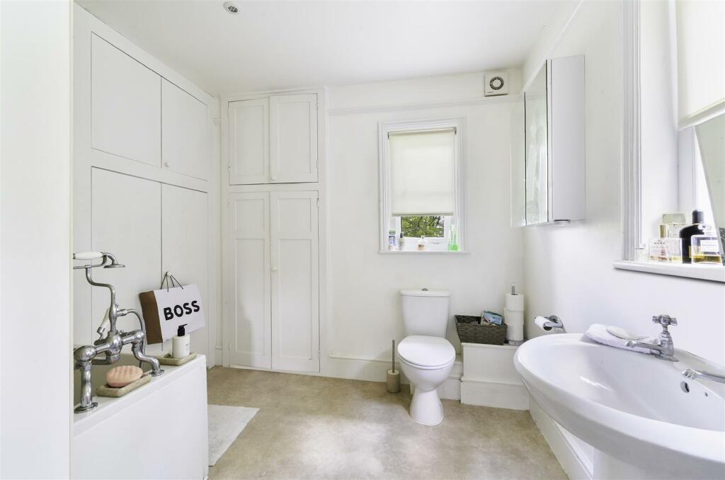 FRITH PARK FARM- (7).jpg