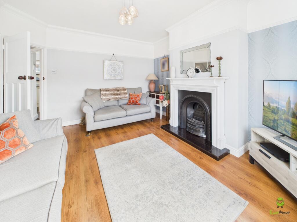 Presented by Clinton at EweMove Bexleyheath and Da