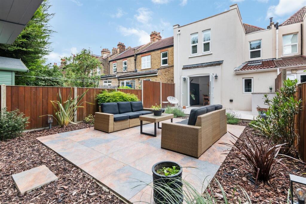 South Facing Garden