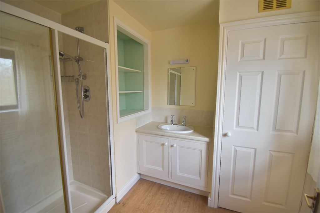 En suite Shower Room