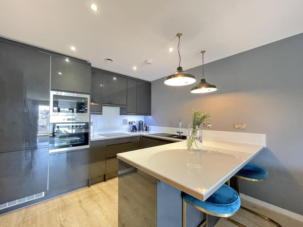 Peirson House 63 - Kitchen 2.jpg