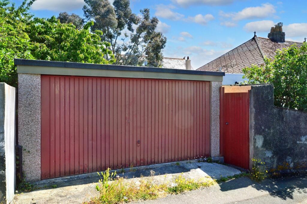 Double Garage