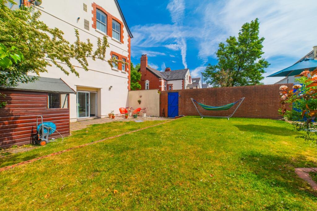 Award-winning Media team on EVERY Listing__8