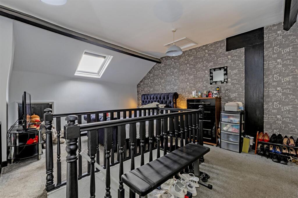Bedroom 2-1.jpg