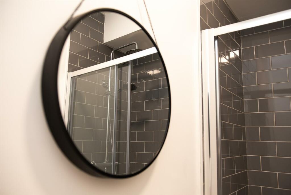03 Bath.3.jpg