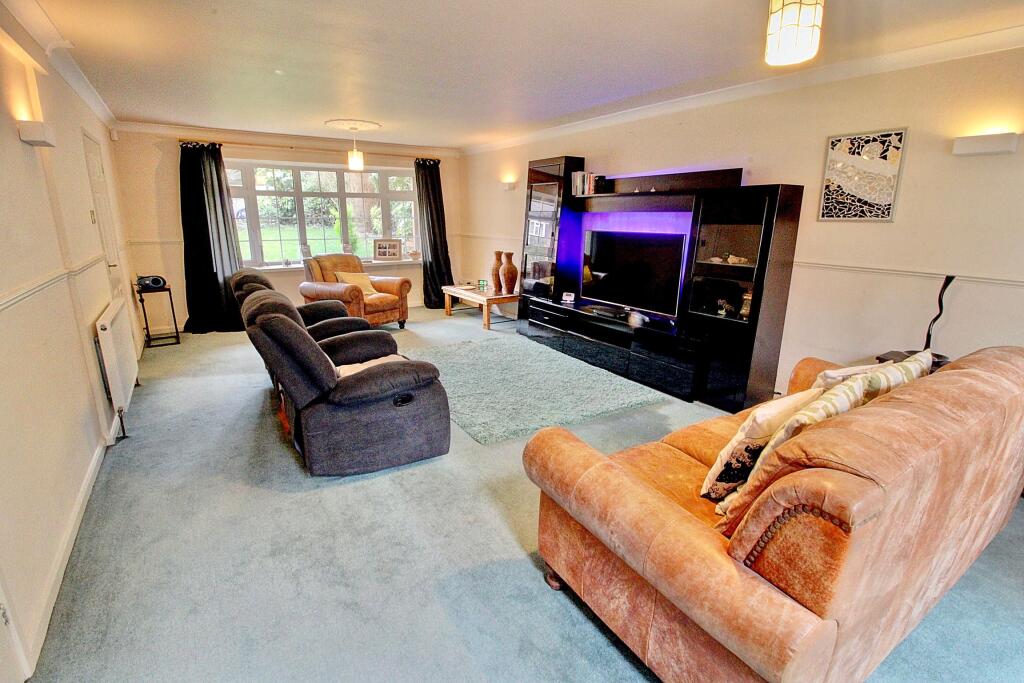 10. Lounge