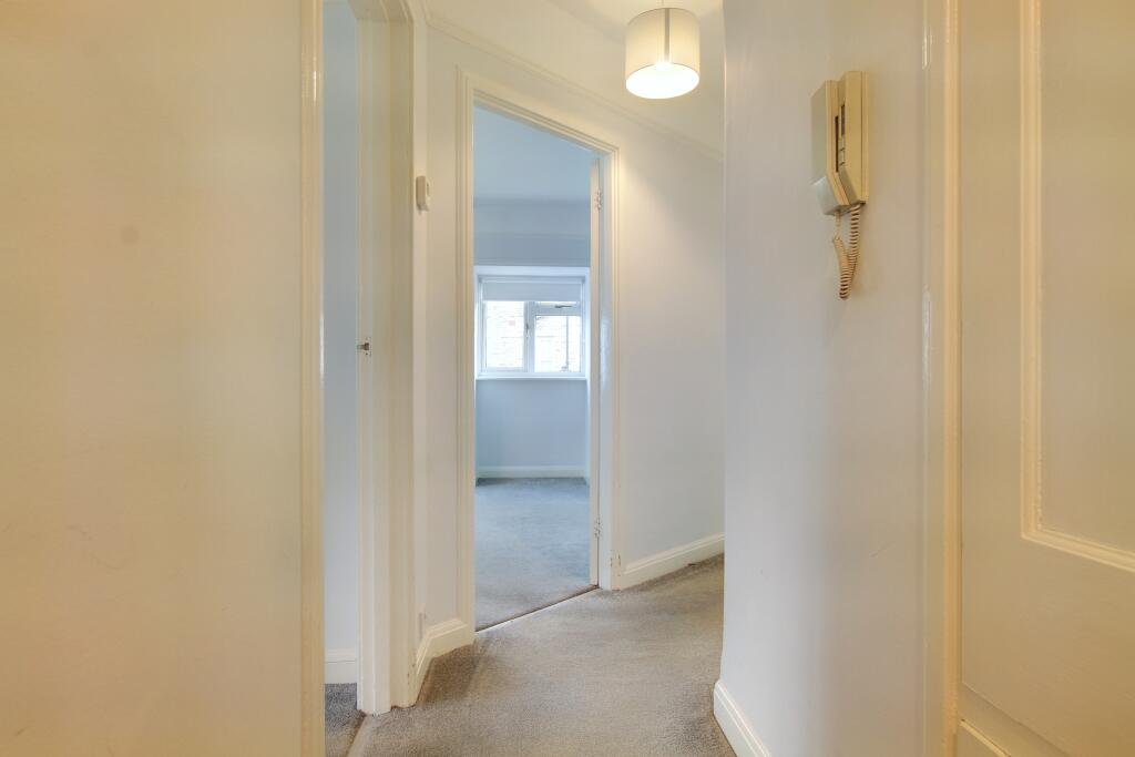 8.hallway.jpg