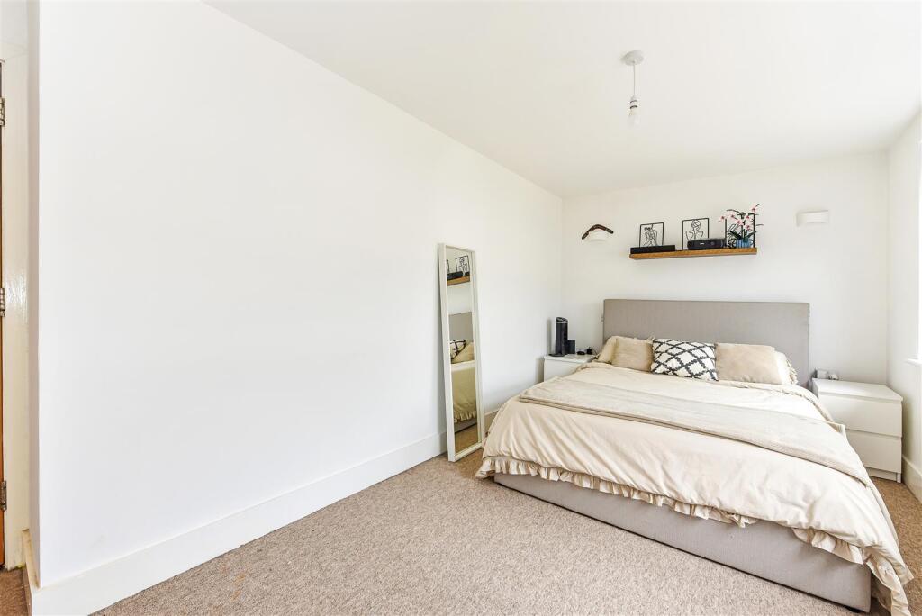 Bedroom Length.jpg