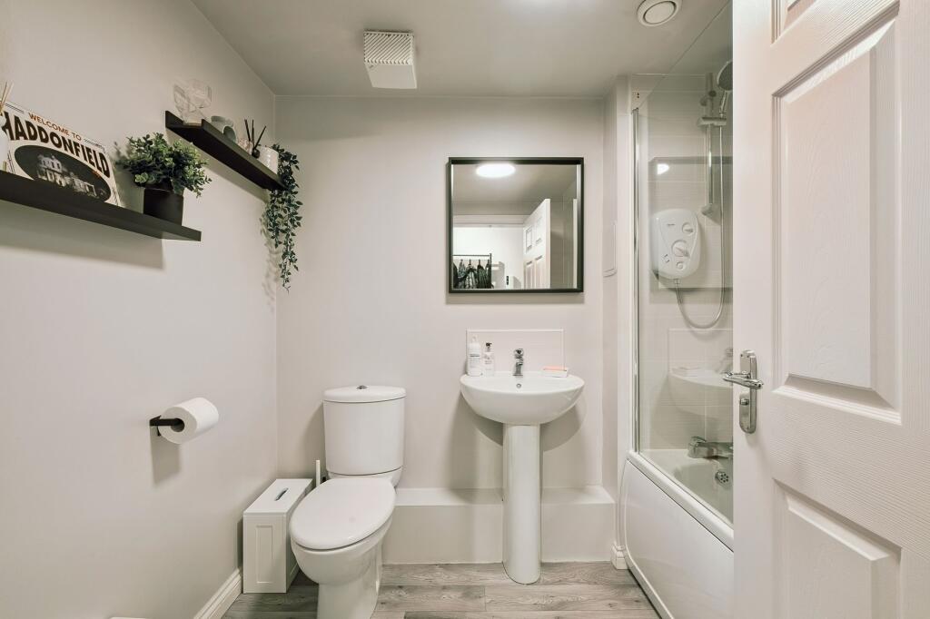 Family bathroom