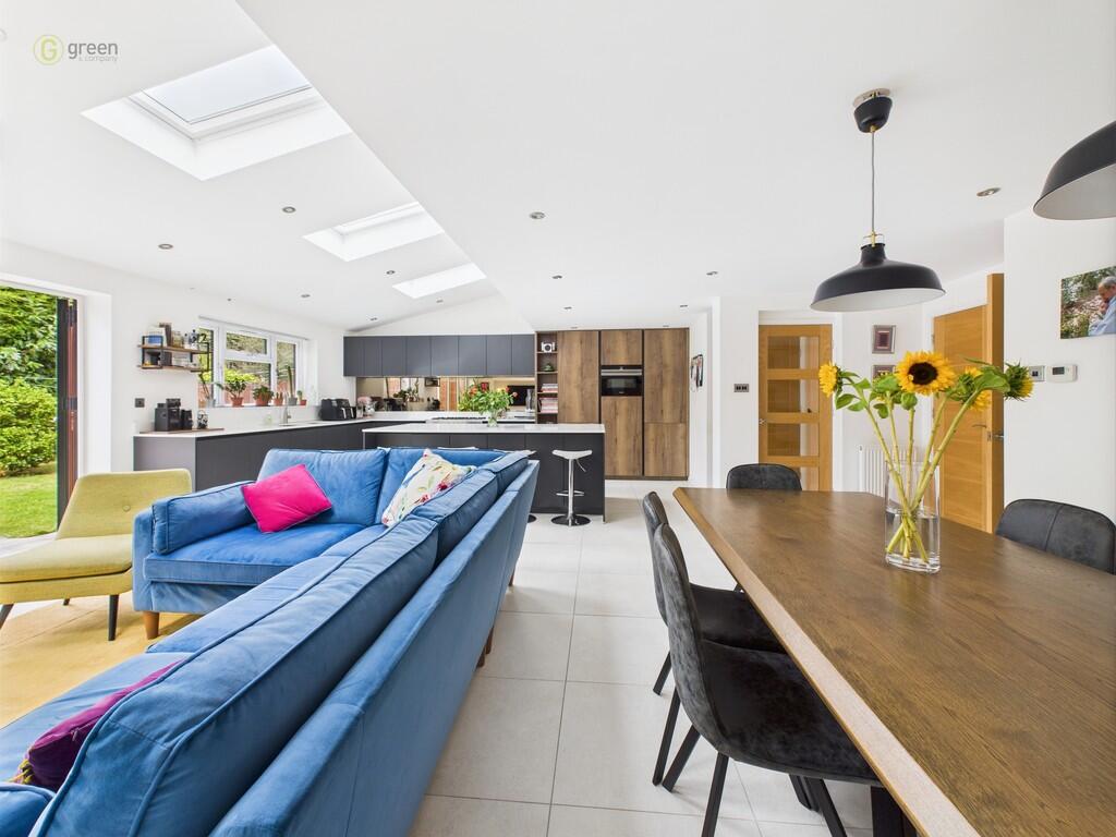 CAM04914G0-PR0194...