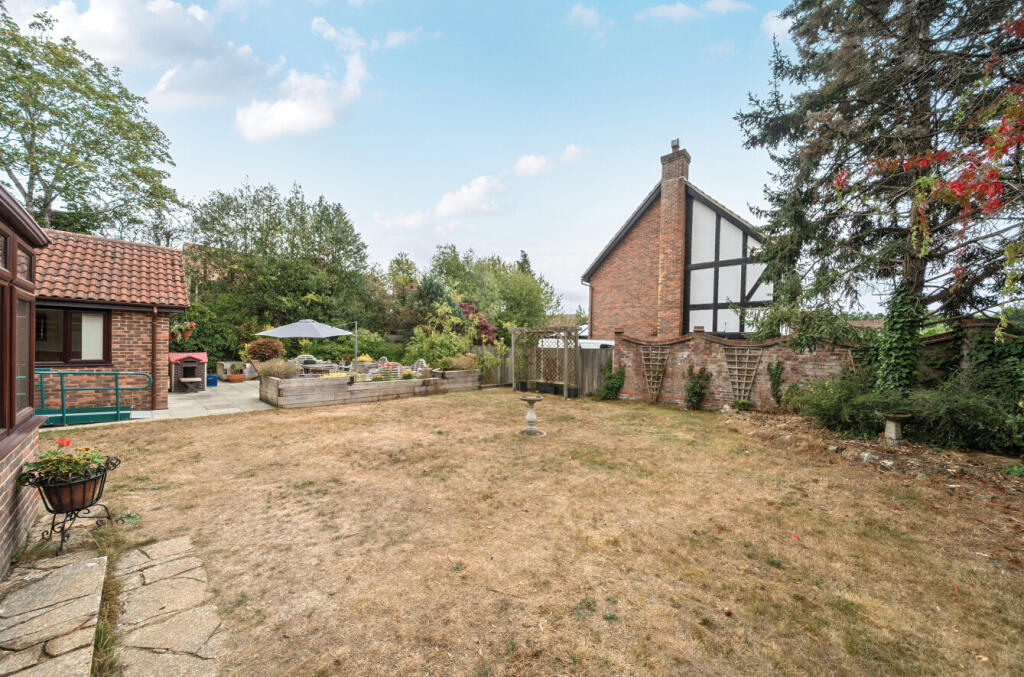 1343492-5-68af196...