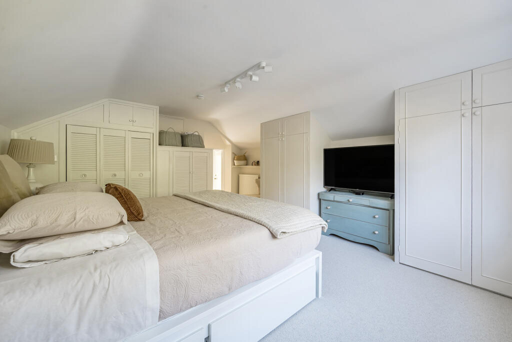 1359534-3-68d5720...