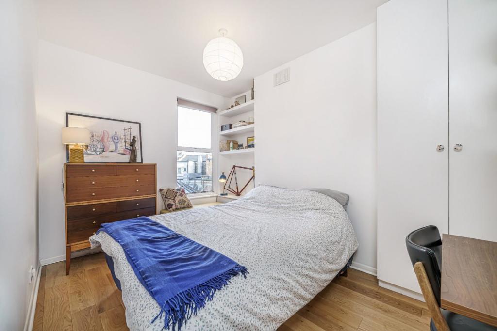 Bedroom.JPG