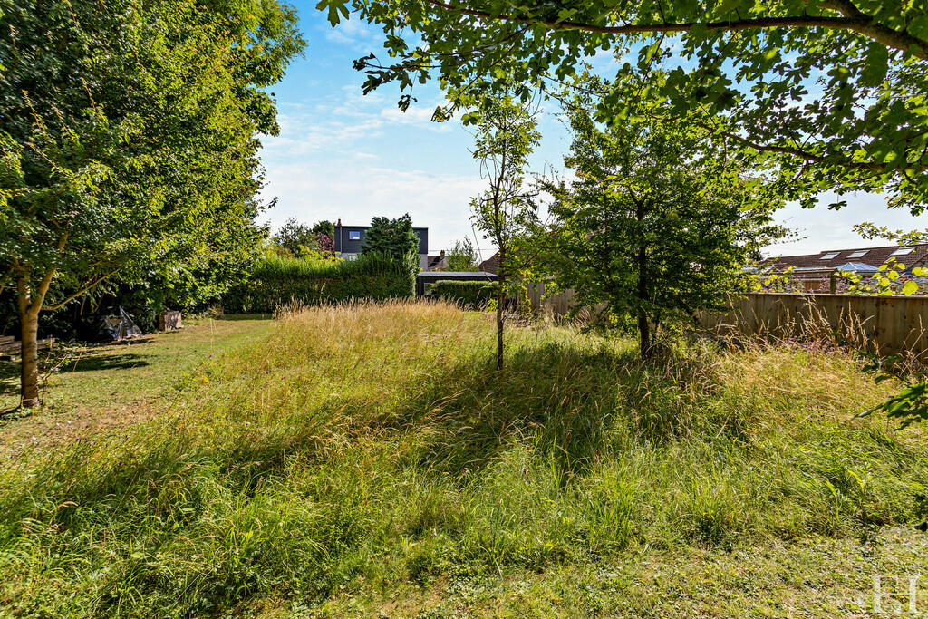 8614767-exteriorW...