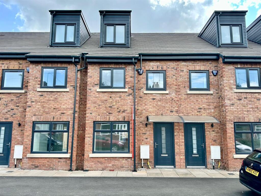 WhatsApp Image 2025-07-14 at 14.04.00.jpeg