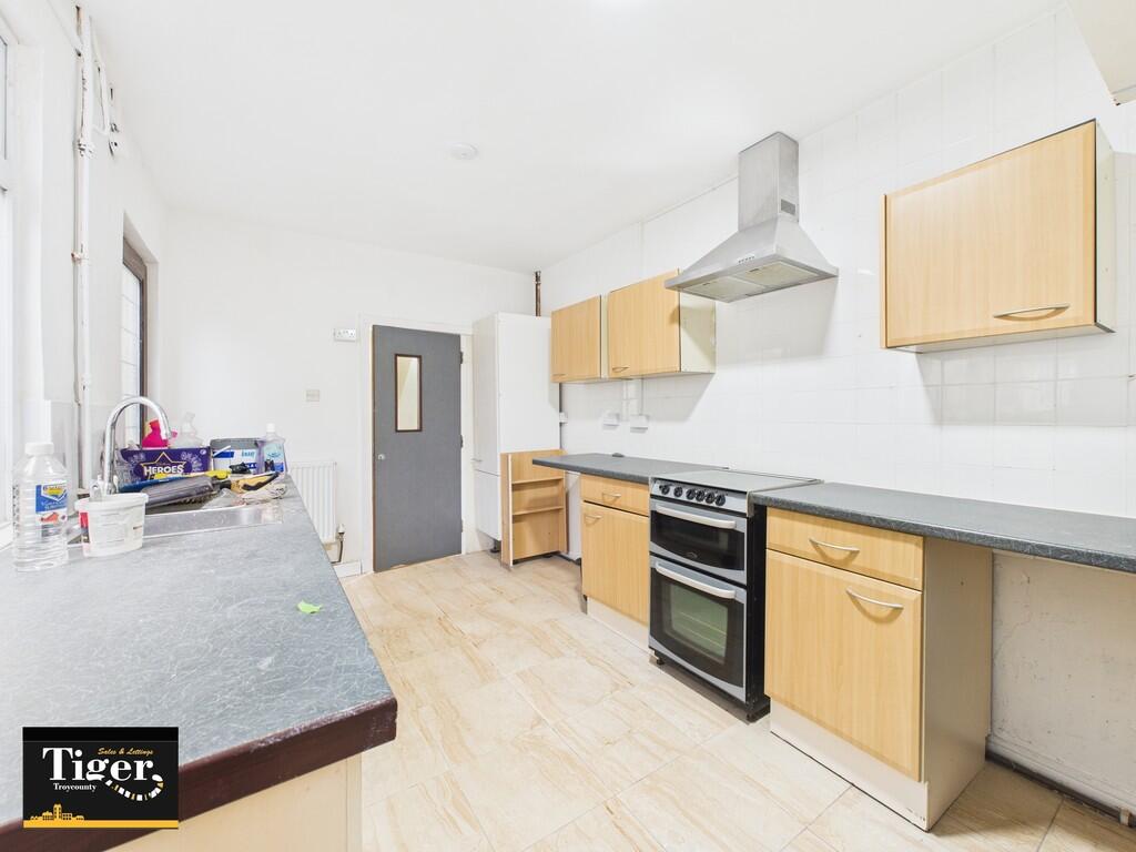 CAM03440G0-PR0493...