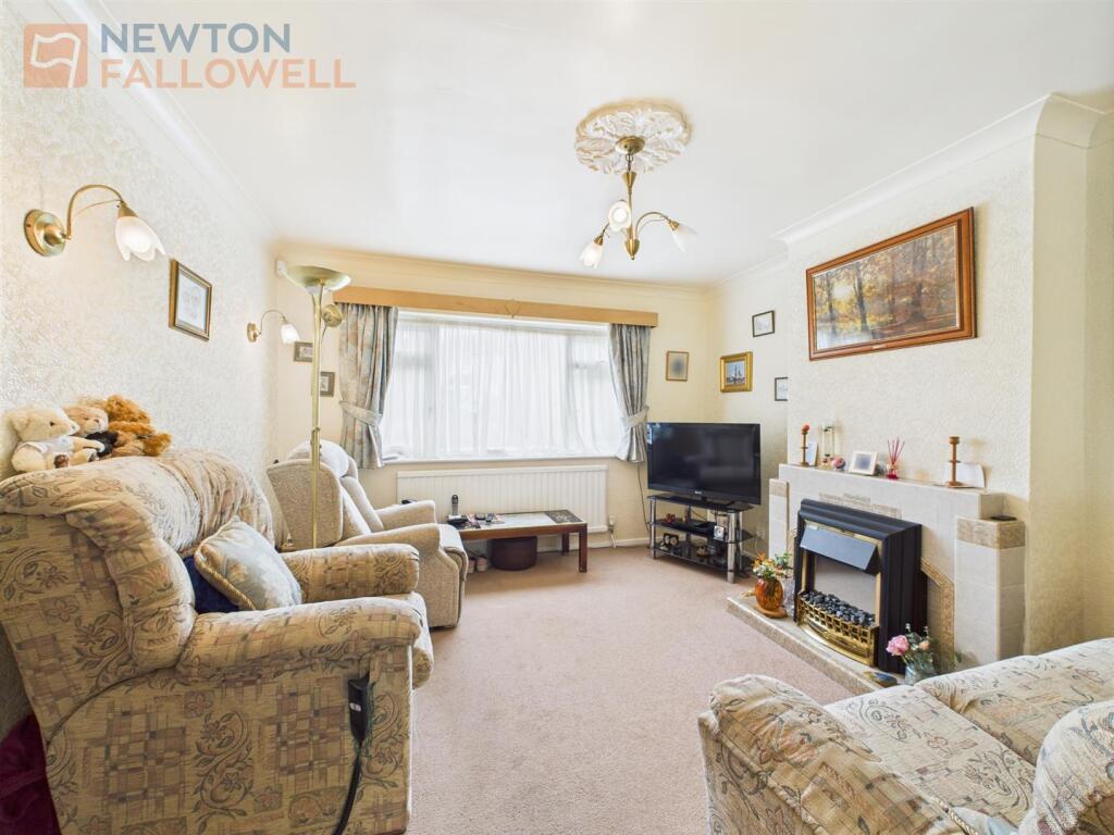 Living:Dining Room 2.jpg