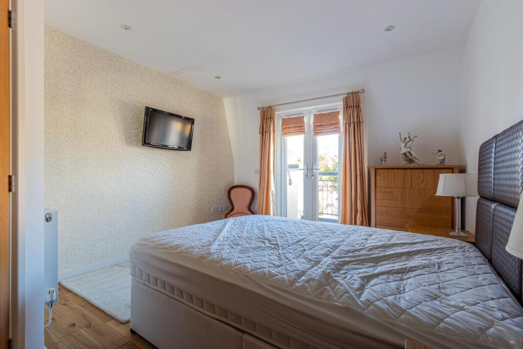 Bridgeman Road 14-1.jpg