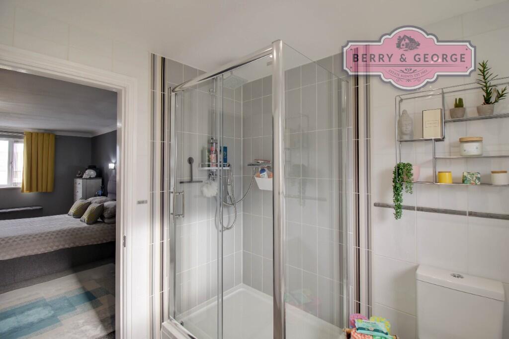 EN-SUITE ONE