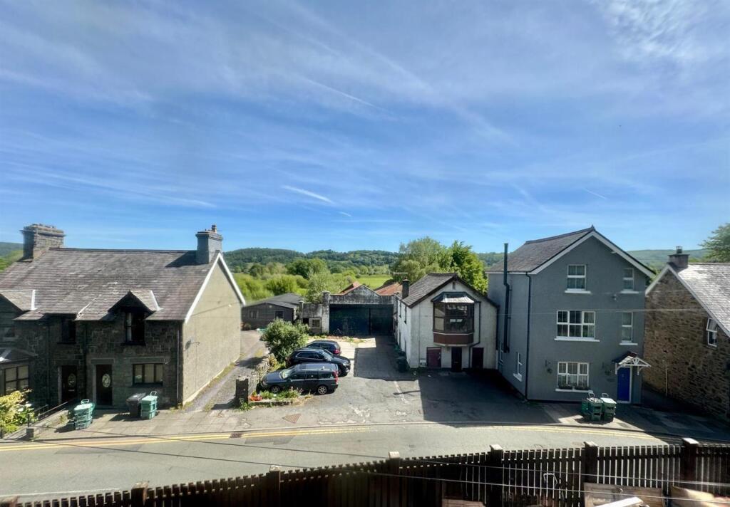 PHOTO-2025-05-16-06-38-10 (11).jpg