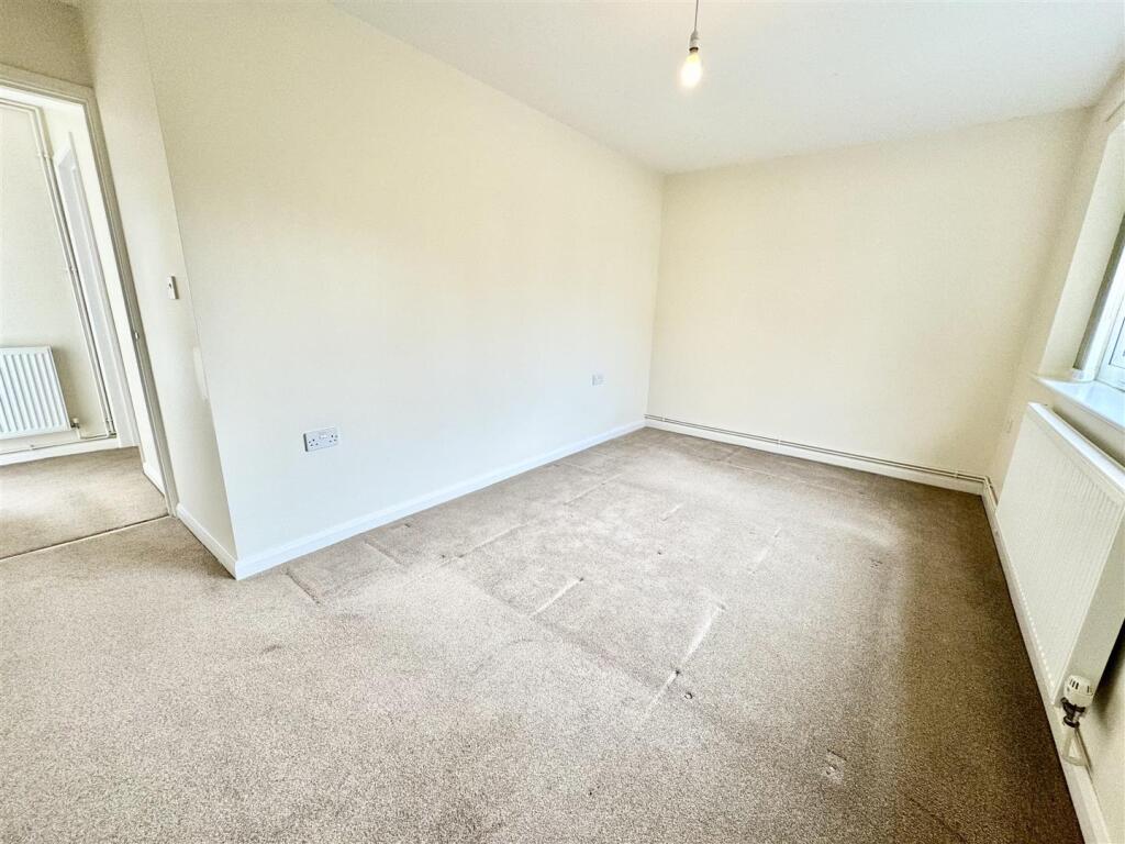 11 Mere Green Bedroom 1..jpg