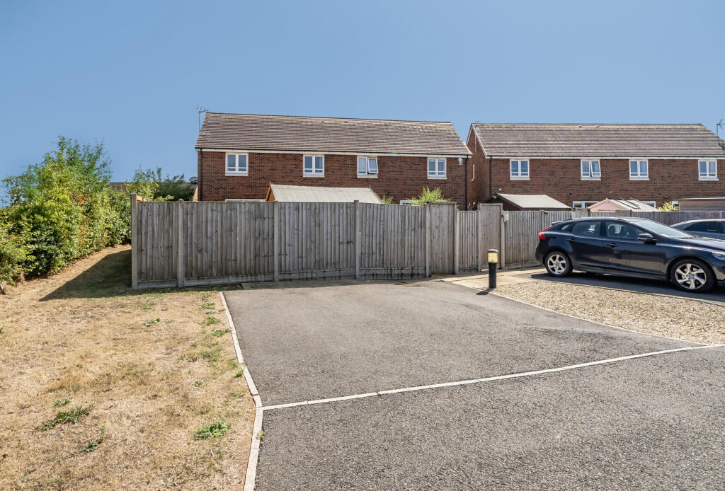 1330208-16-6883a2...