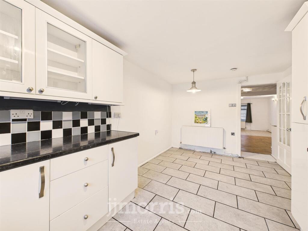 Kitchen/Dining Room