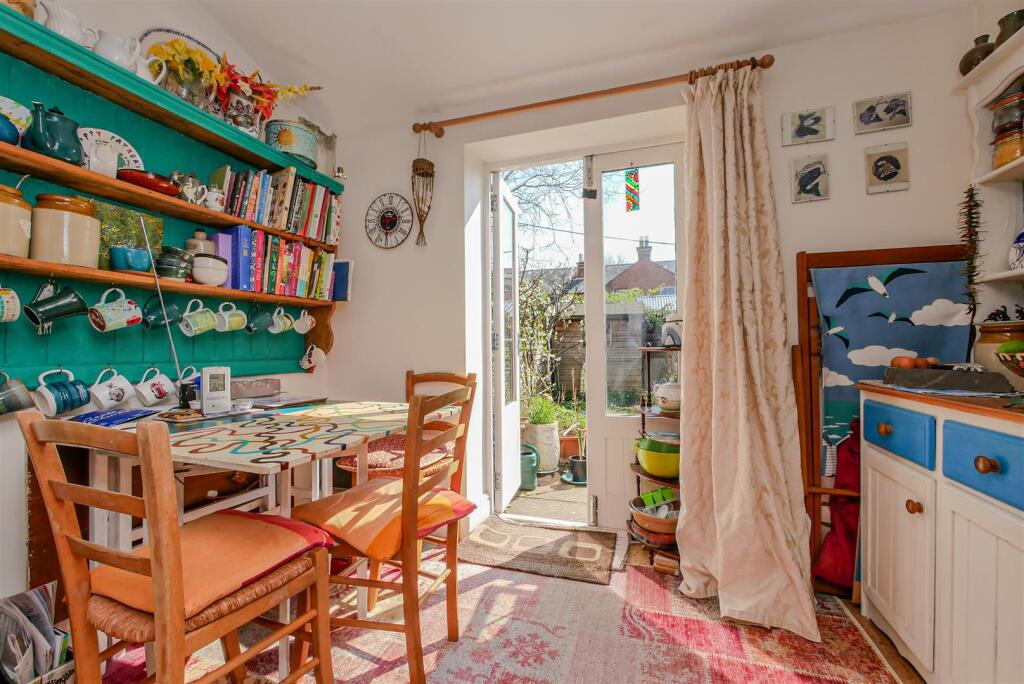 Kitchen/Breakfast Room