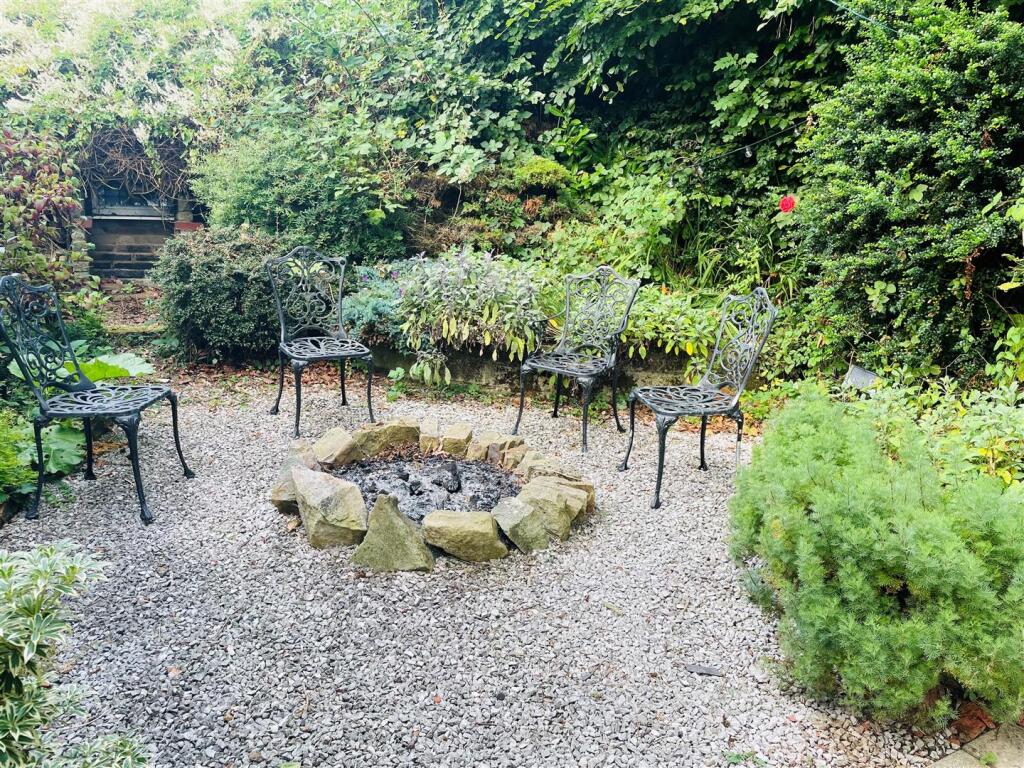 Garden Firepit.jpg