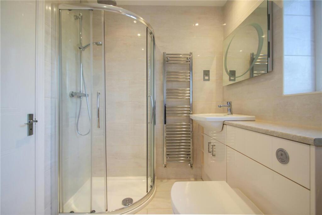 Bedroom 3 En-Suite 1
