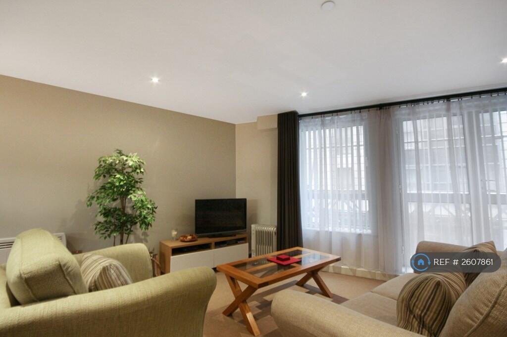 Lounge 2