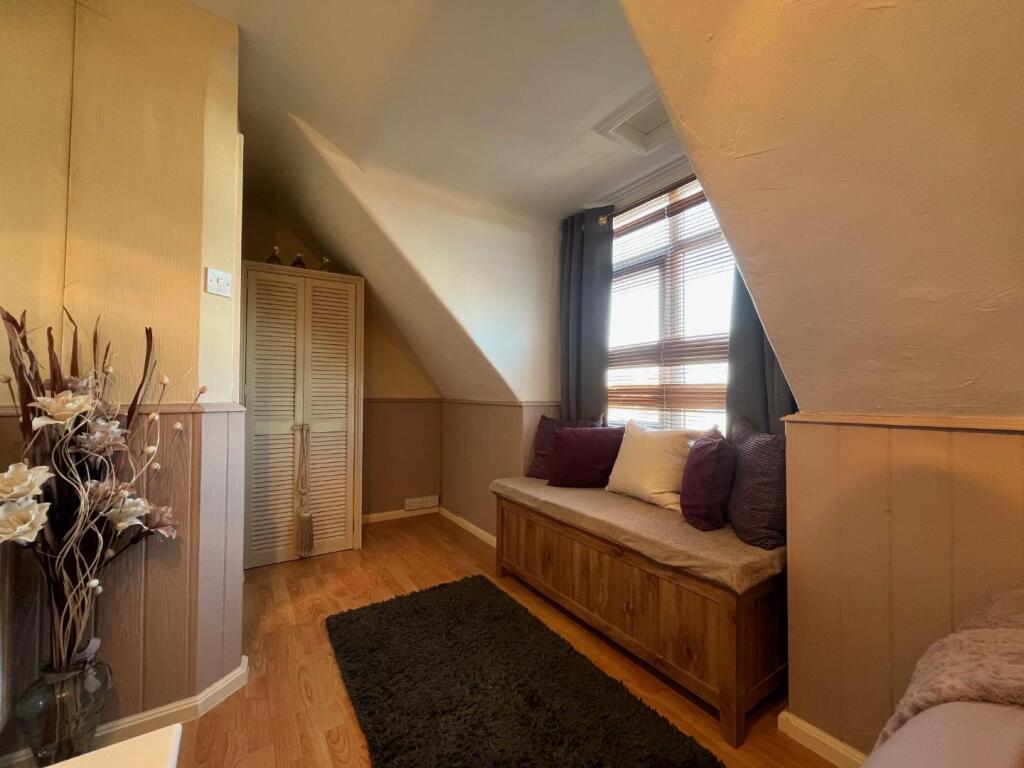 bed 3 1.jpg
