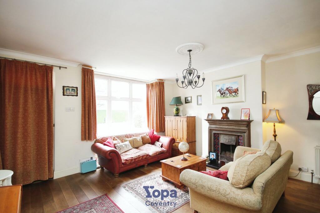 13913b31-Living 20Room 202.JPG