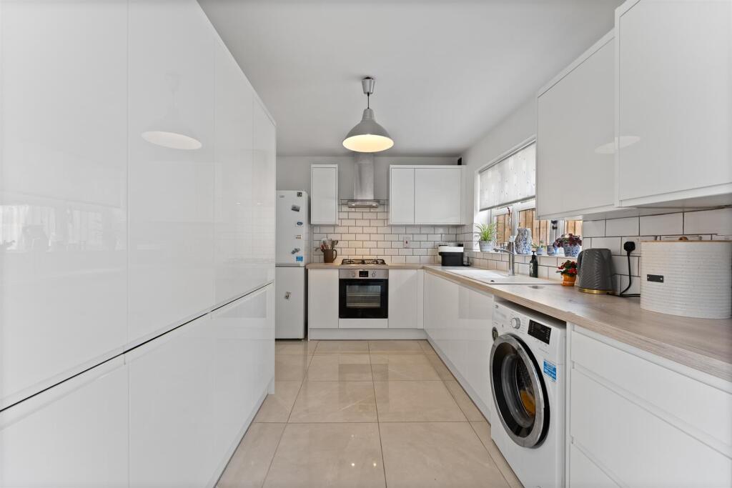 Kitchen / Diner / Living Space