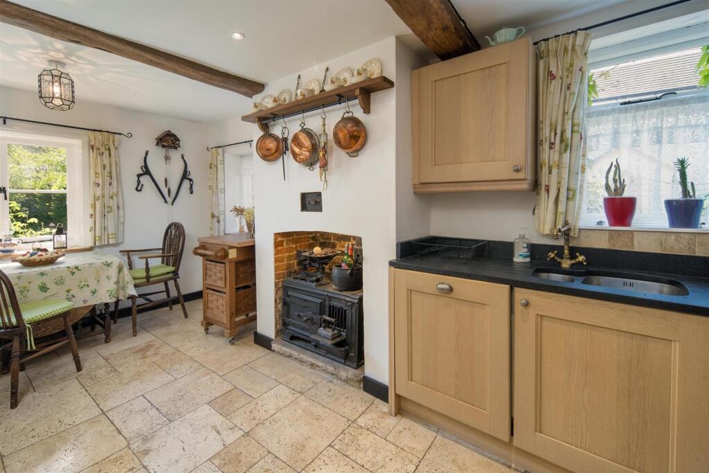 Kitchen &amp; Breakfast Room