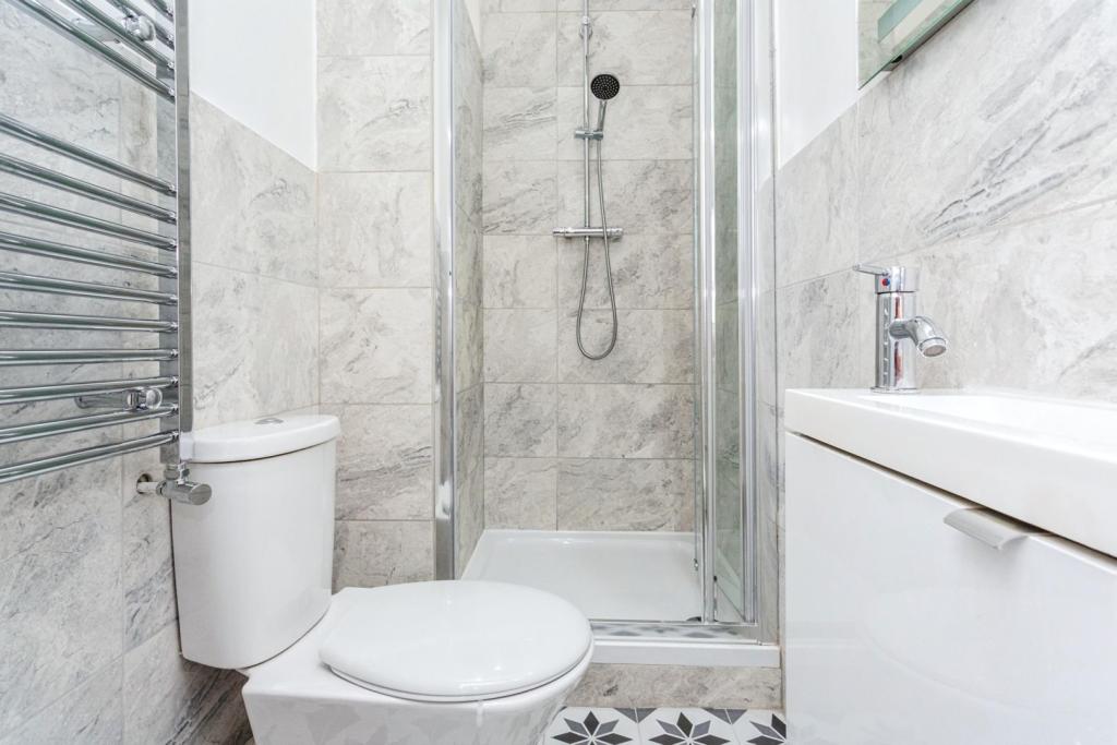 En-suite Two