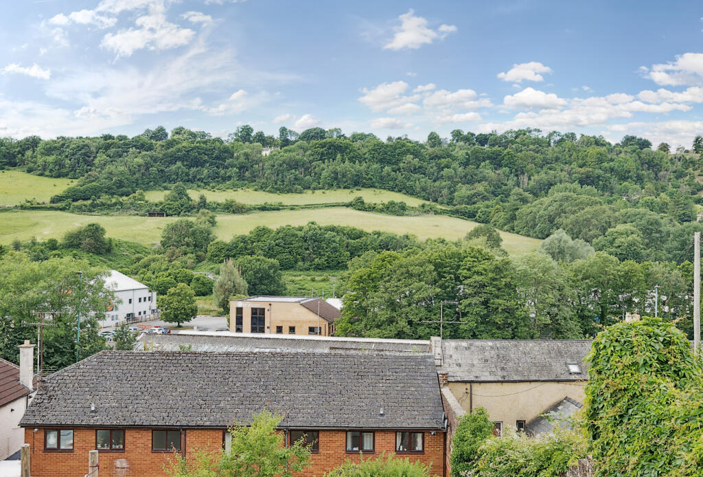 1307153-7-684febc...