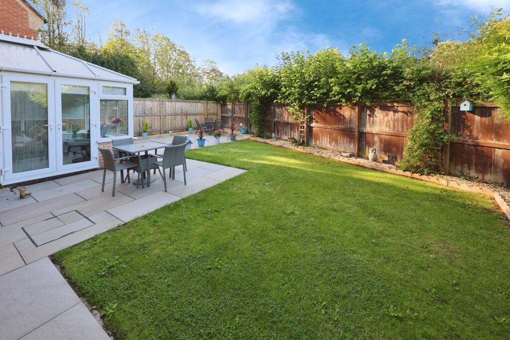 pbox-garden-333088.JPG