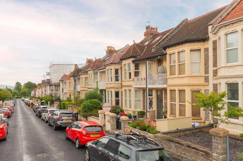 2W4RKE - External G.jpg