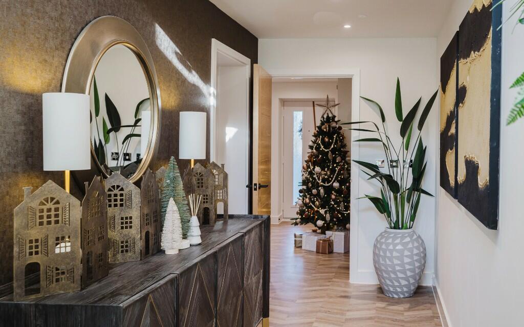 Entrance hall 