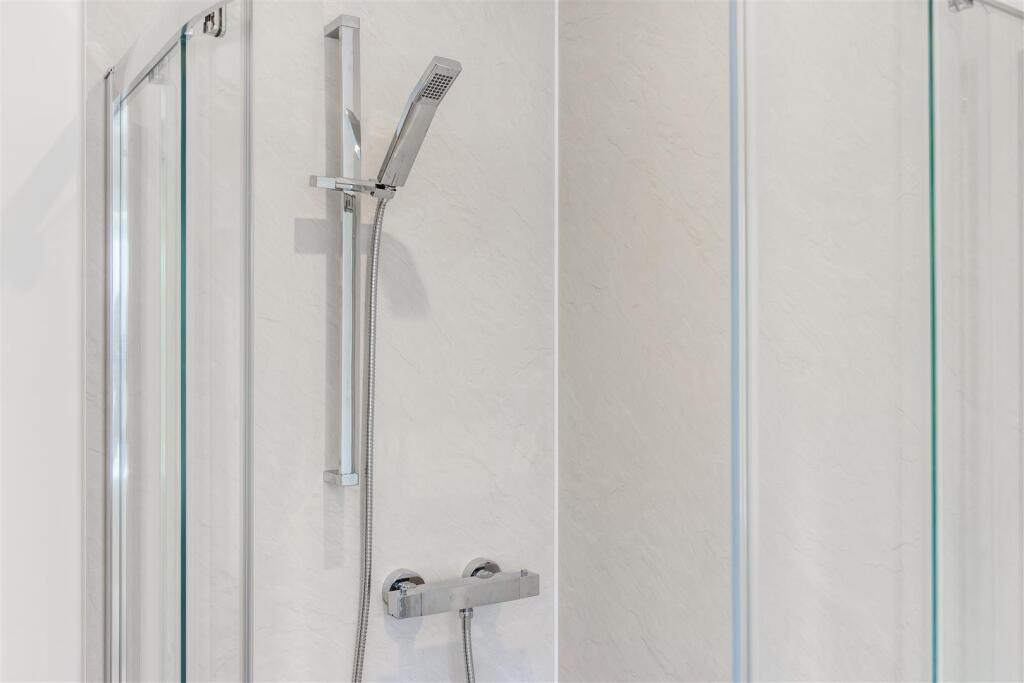 10 Sherridans Way (Sutterton)-33.jpg