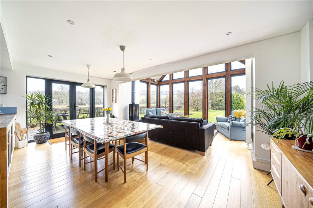 Dining Sitting Area