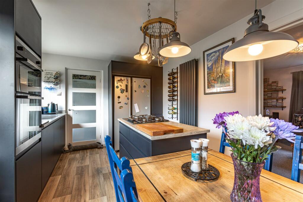 5 Sprouston Road Newtown 07.JPG