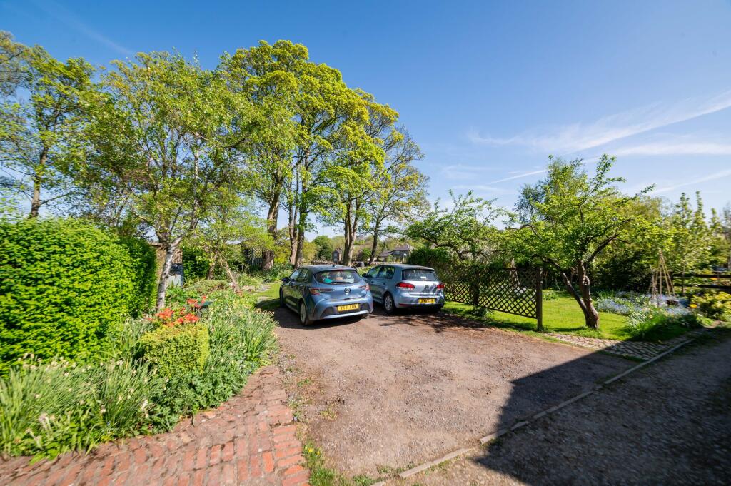 EXCLUSIVE PARKING AREA