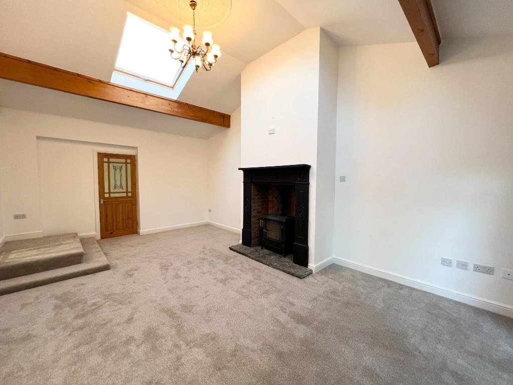 LIVING ROOM 1