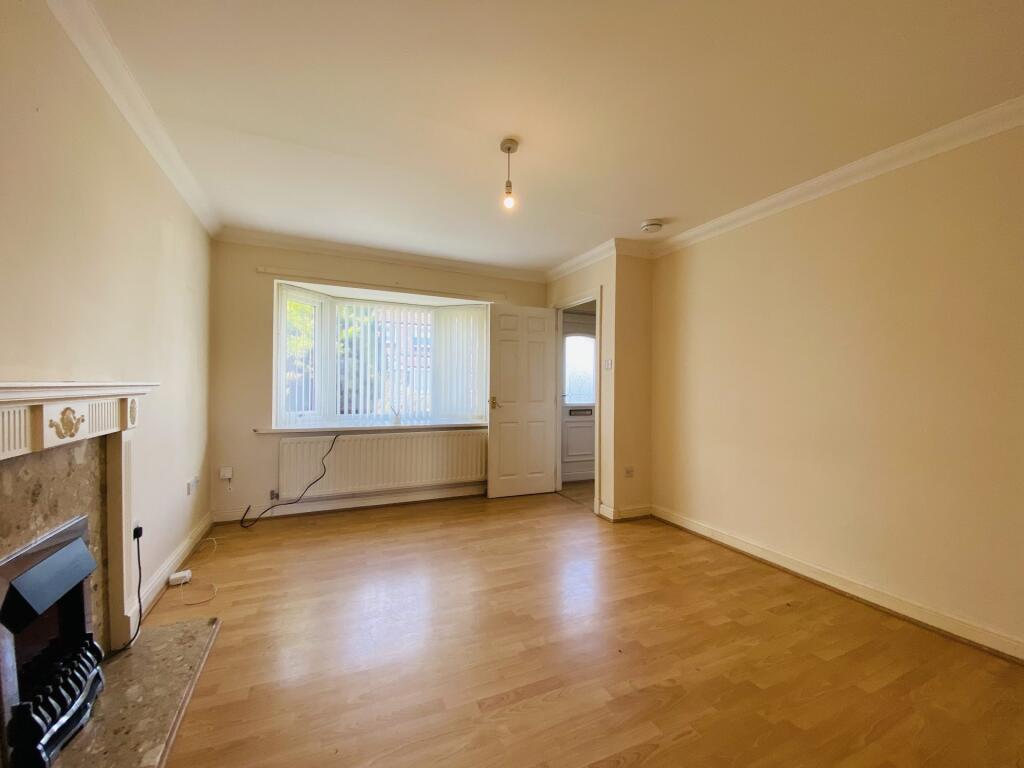 6 Jericho Place, Heathhall, DG1 3UU - Braidwoods S