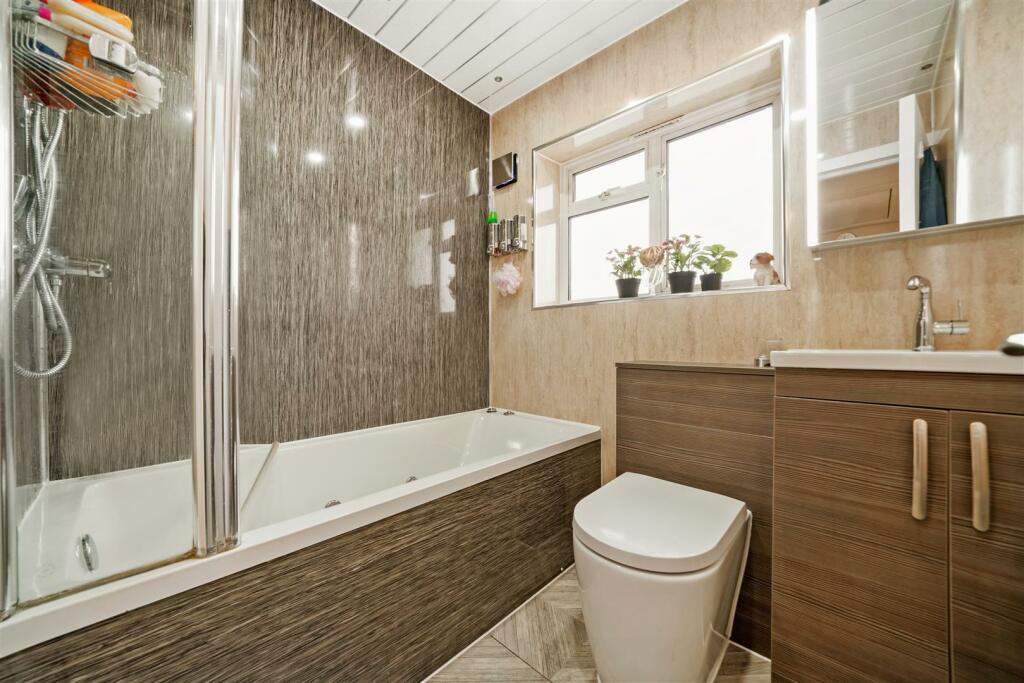 18 Eton Avenue - zhAfX6DyGstXucQS9Oid.jpg
