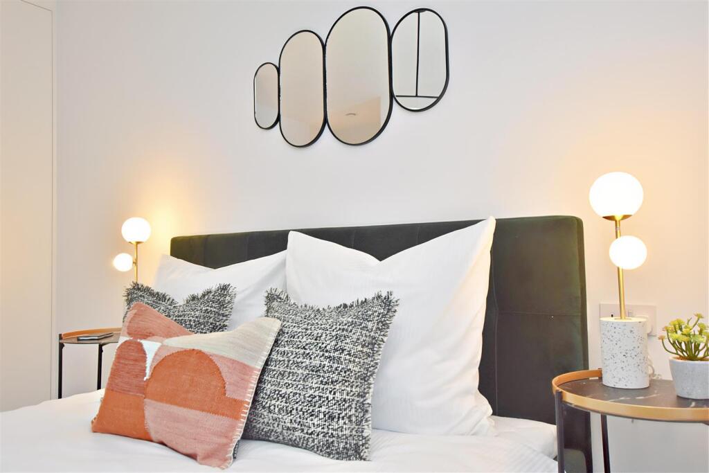 Bedroom.jpg