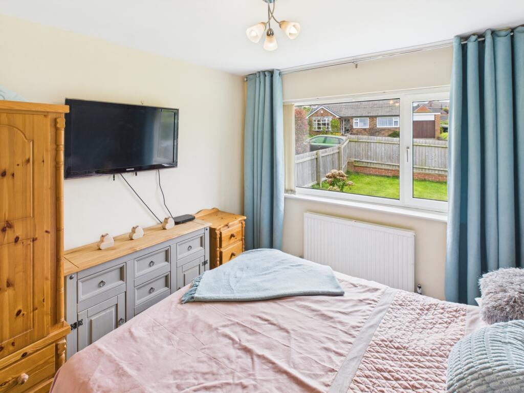 CAM04233G0-PR0019-STILL010