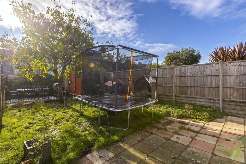 52 Guildford rd_7.jpg